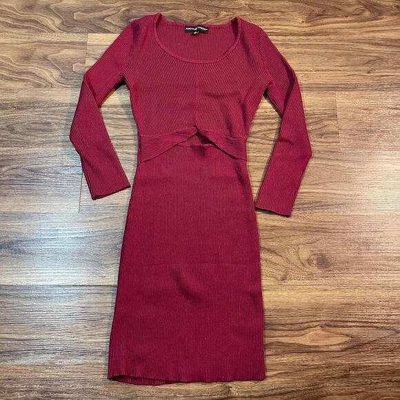 Almost Famous Womens Long Sleeve Sweater Dress Cut Out Round Neck Red Size Large - Picture 1 of 7
